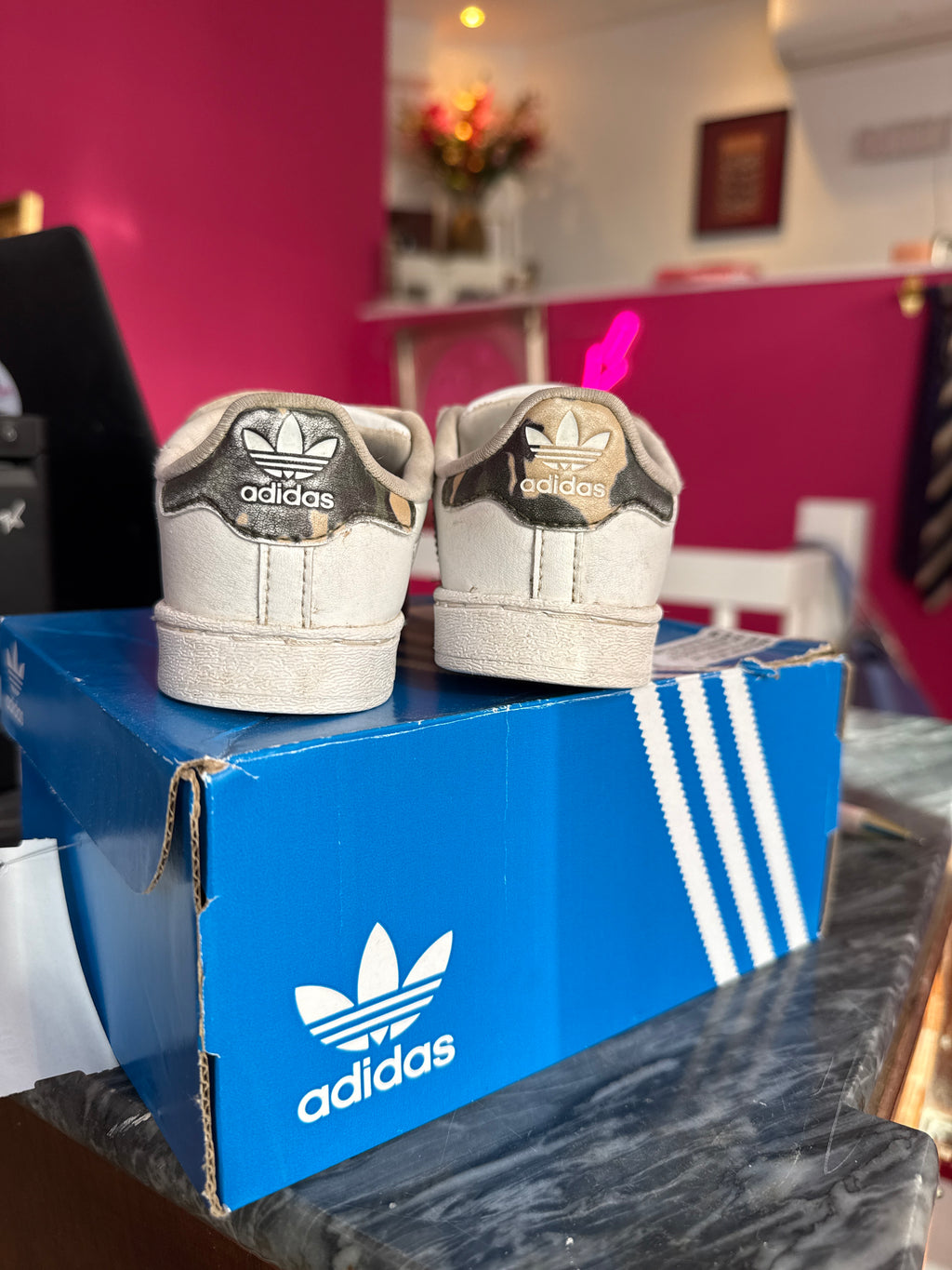 Adidas sneakers maat 22